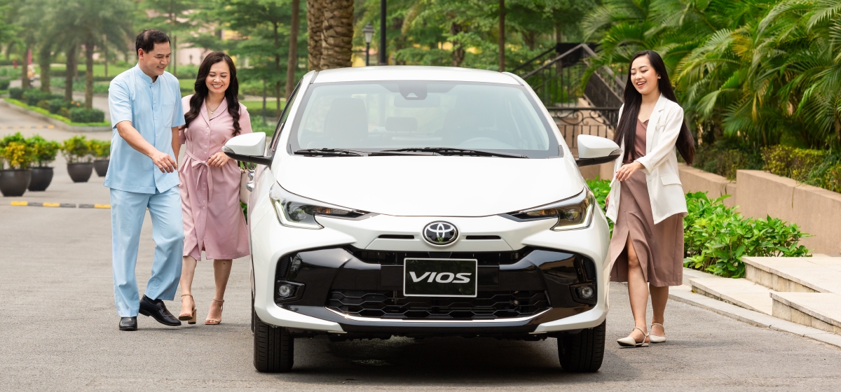 thuê xe du lịch 4 chỗ